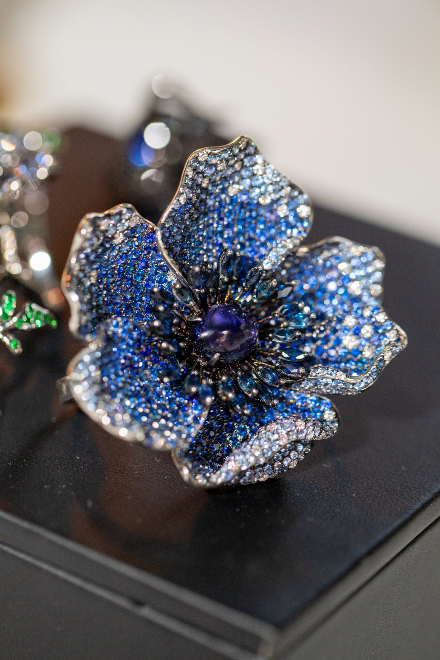 White Gold White Diamond Blue Sapphire Blue Iolite Two Fingers Ring From Flower Collection
