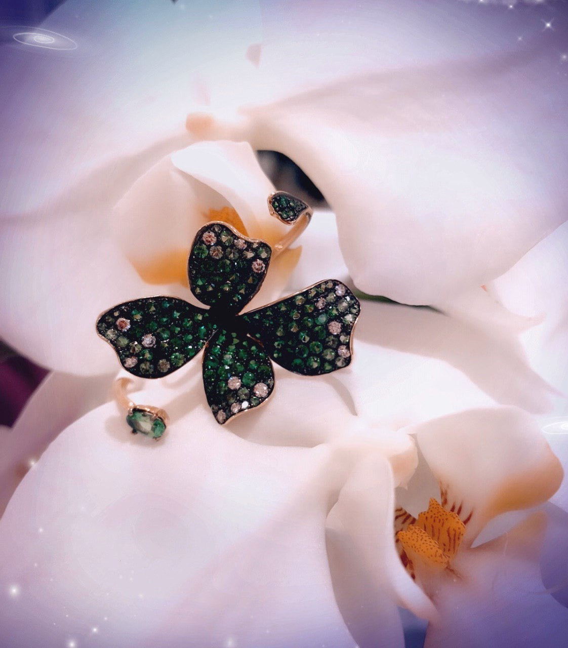 Yellow Gold Diamond Green Garnet Ring From Flower Collection