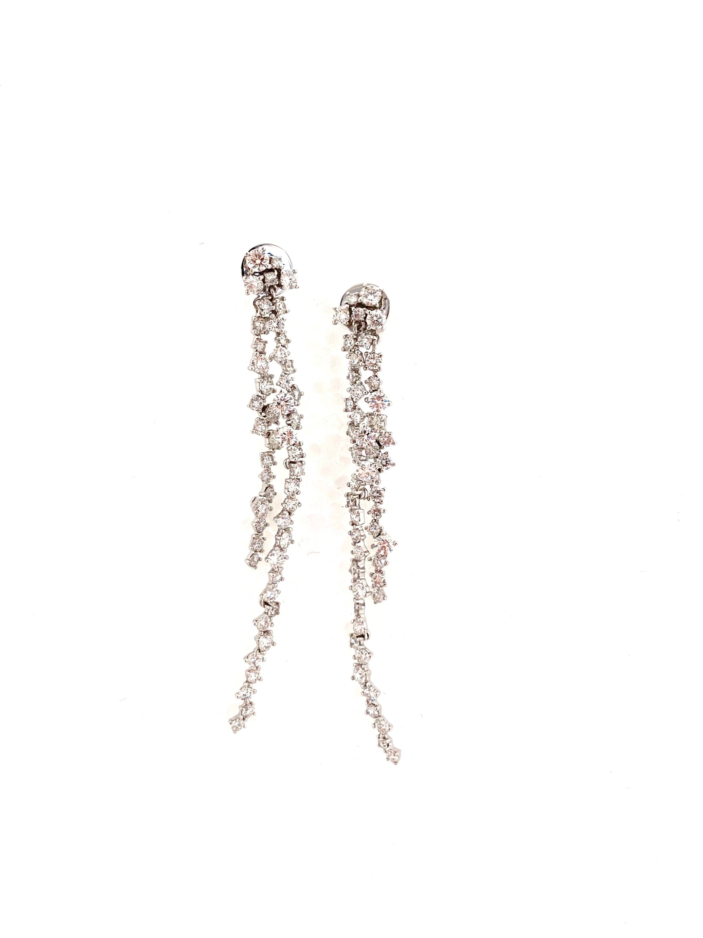 White Gold with White Diamond Earrings from Link Collection