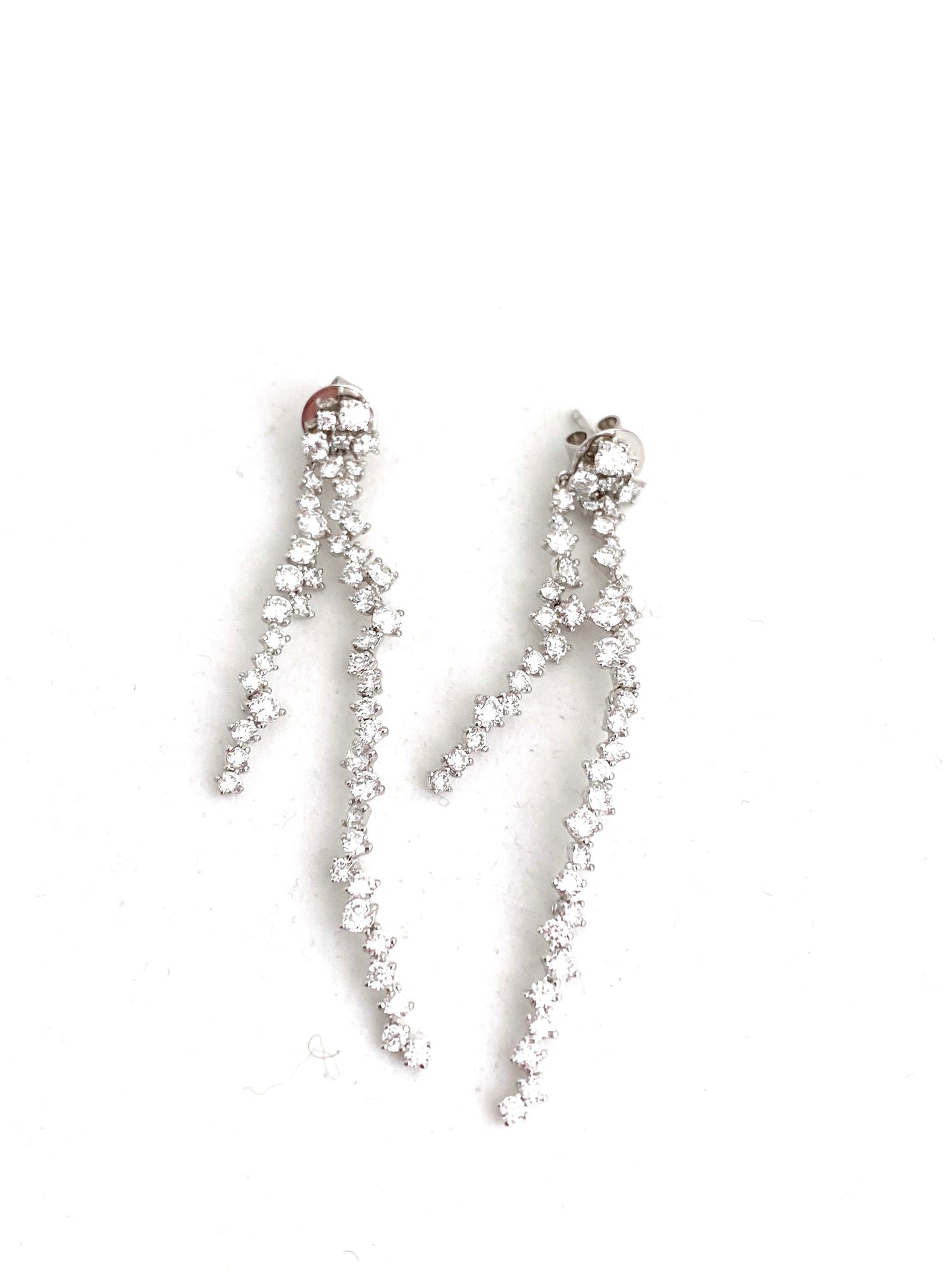 White Gold with White Diamond Earrings from Link Collection