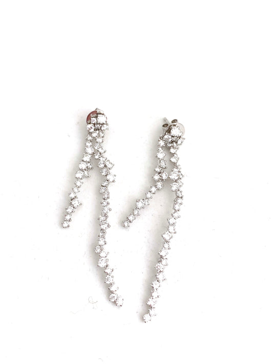 White Gold with White Diamond Earrings from Link Collection